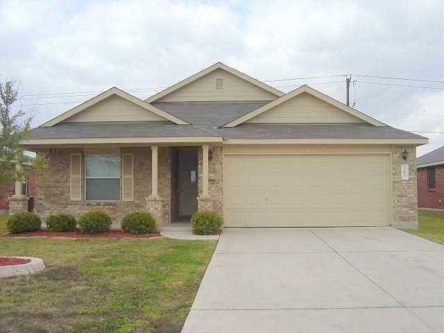 203 Lucky Clover LN, Hutto, TX 78634