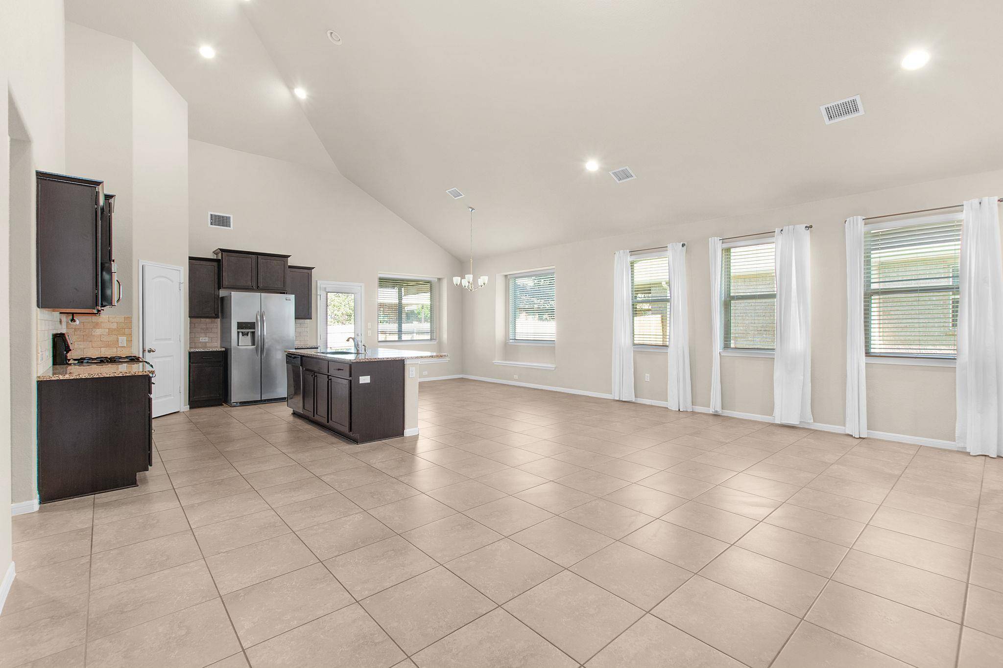 2437 Lyla LN, Leander, TX 78641