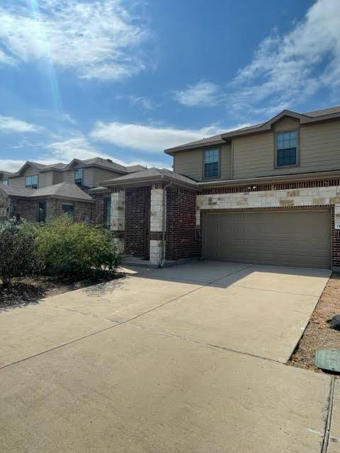 118 Creekside Villa DR, Kyle, TX 78640