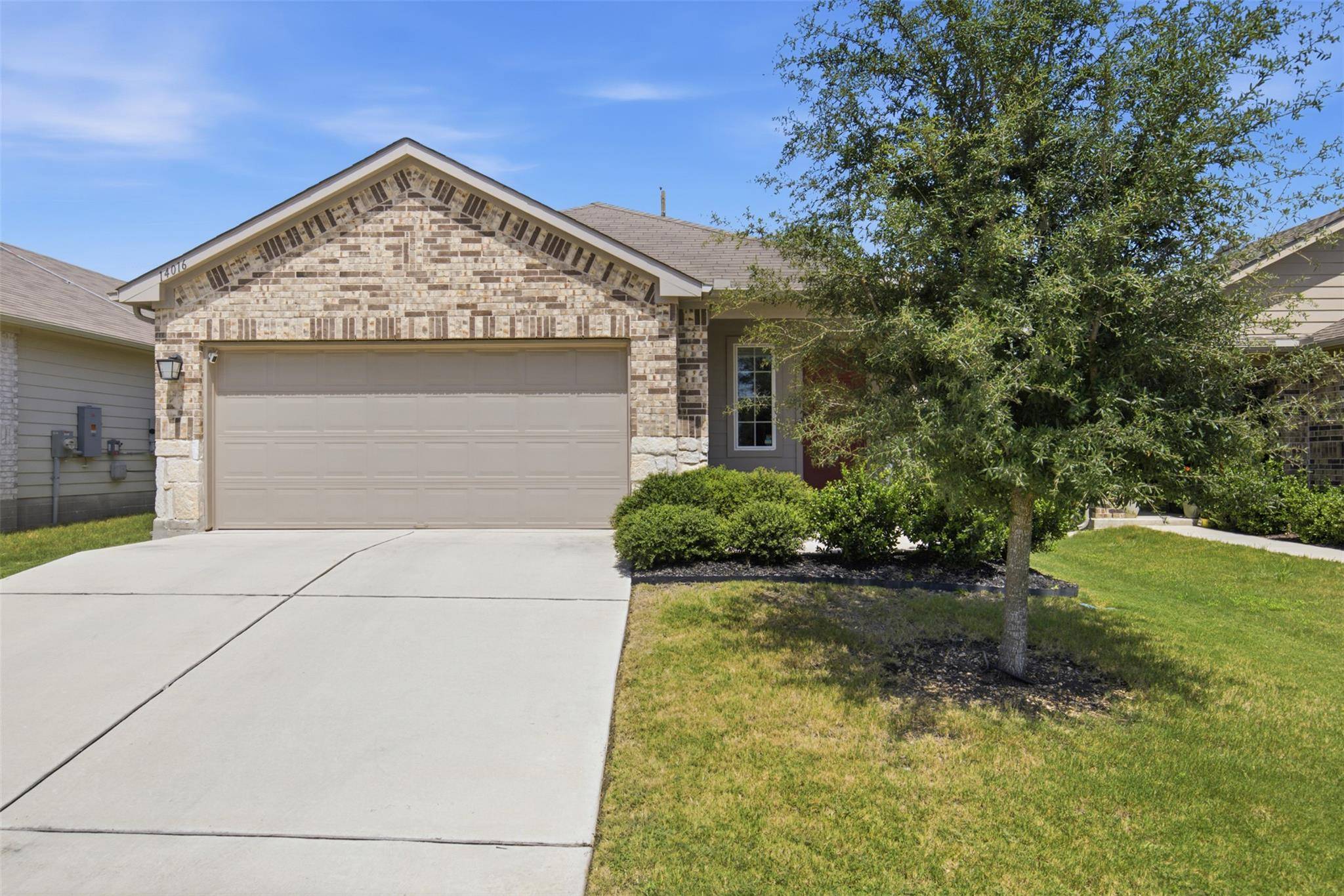 14016 Ballast DR, Elgin, TX 78621