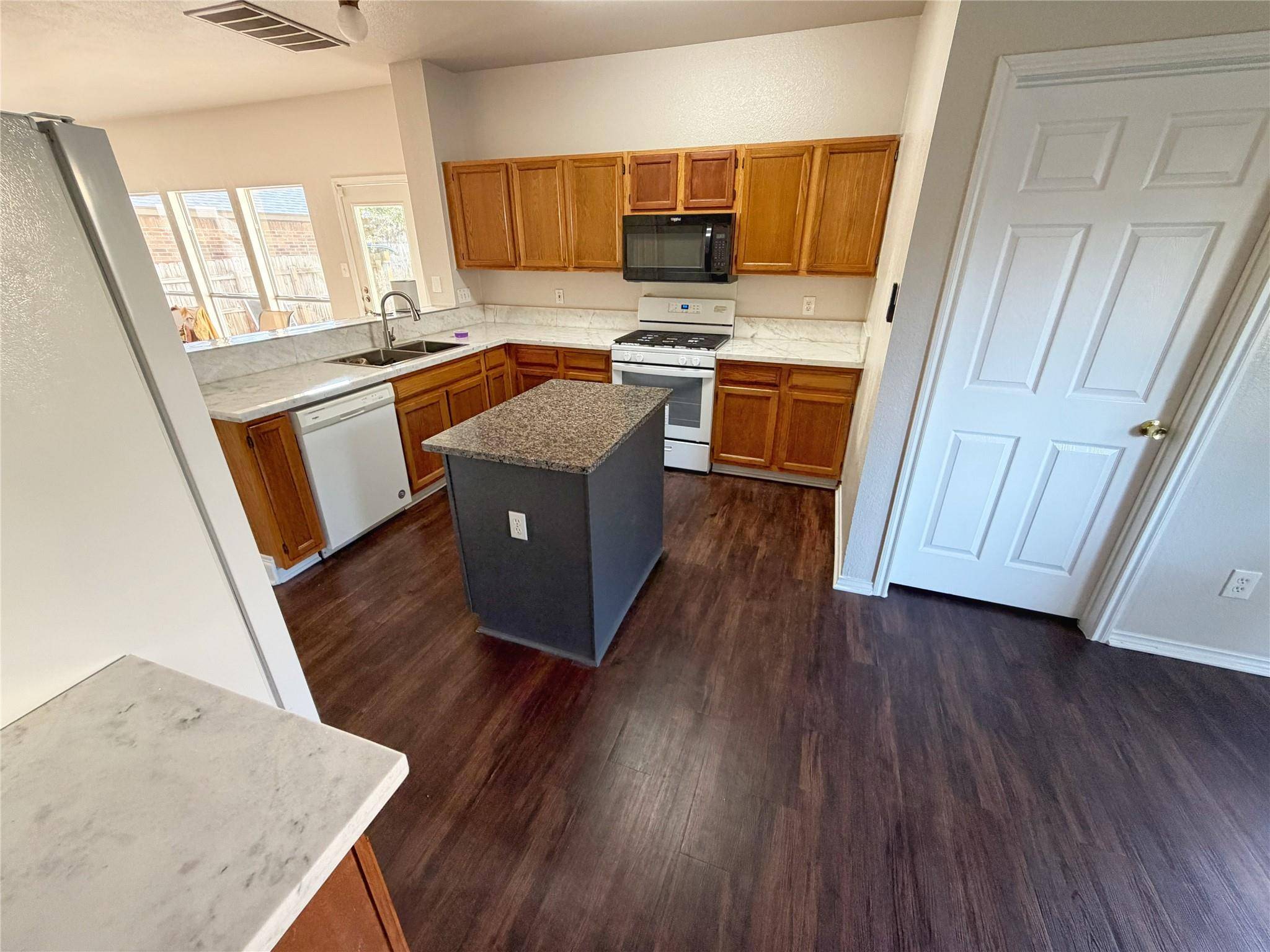 1114 Black Locust DR, Pflugerville, TX 78660
