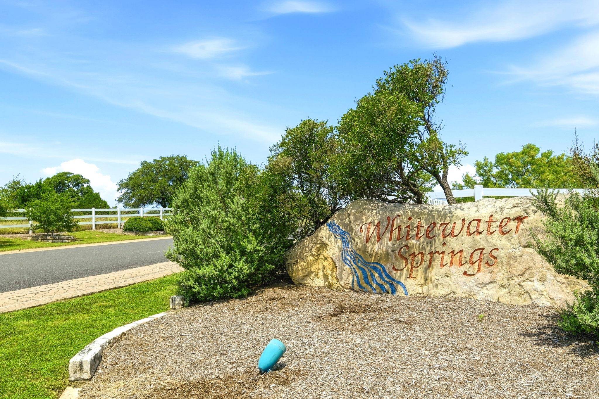 100 Bobcat CIR, Bertram, TX 78605