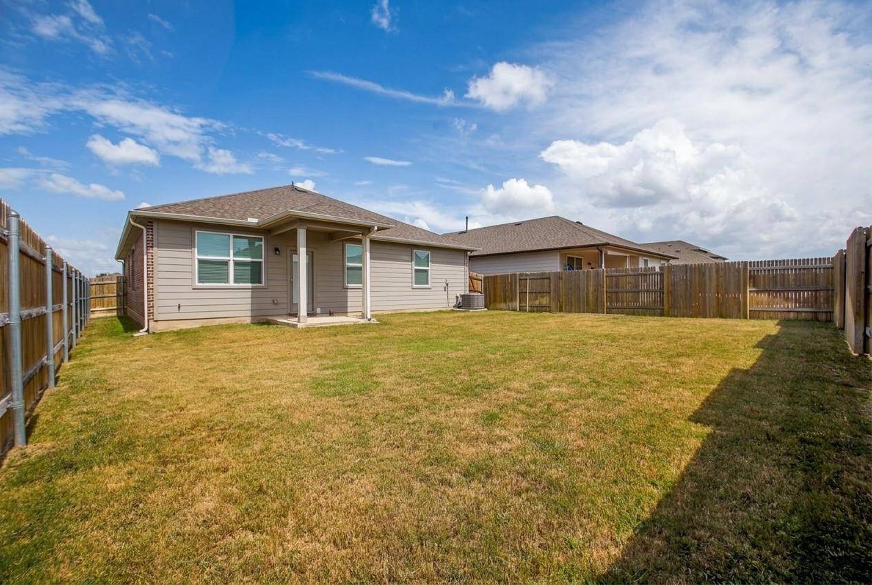 102 Rainmaker CV, Bastrop, TX 78602