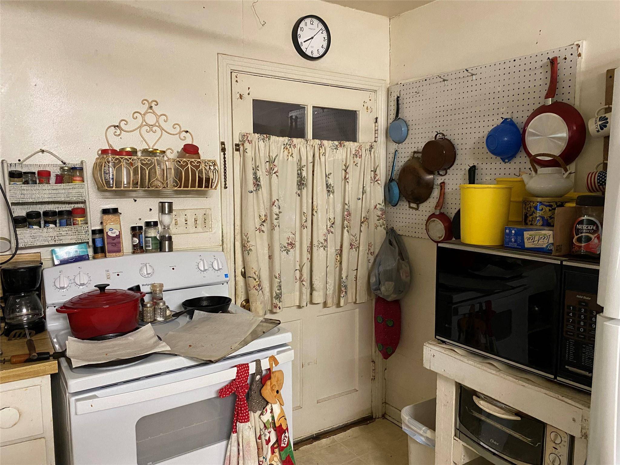 303 Lamon ST, Burnet, TX 78611