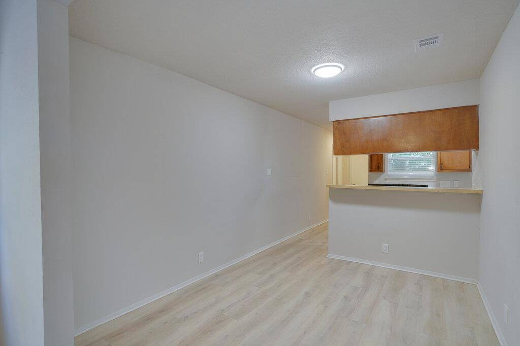 1206 Westcott DR #B, Round Rock, TX 78664