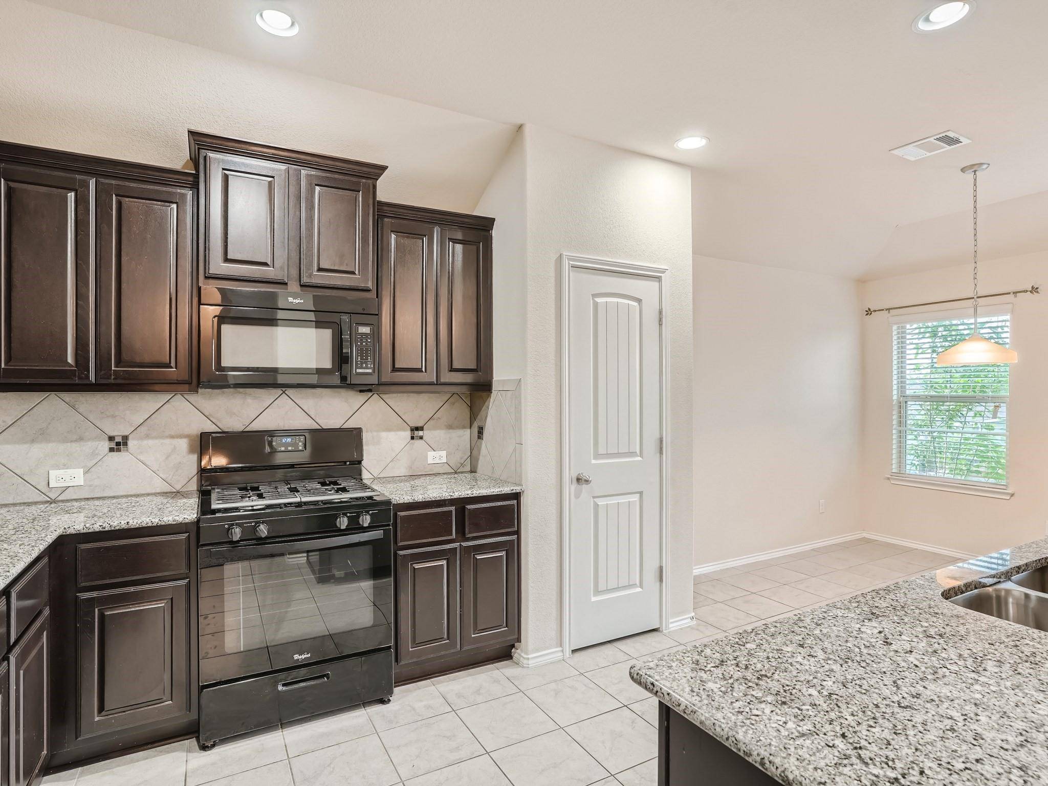 120 Shiloh CV, Hutto, TX 78634