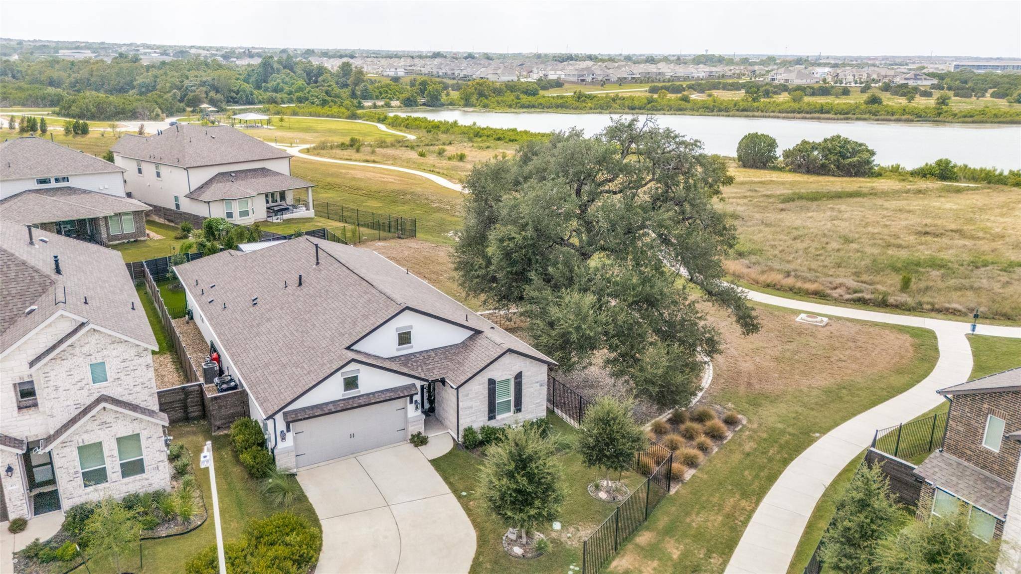 409 Gridiron CV, Leander, TX 78641