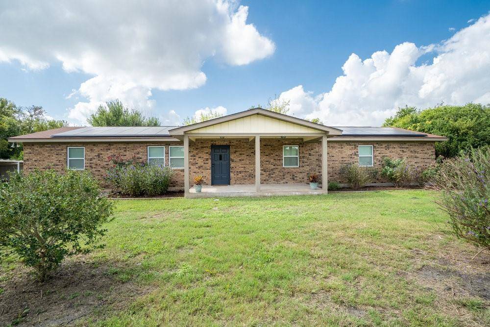 540 Lemens Ave, Hutto, TX 78634
