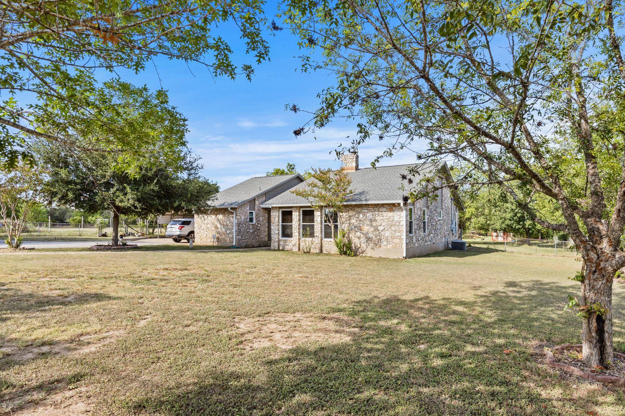 12709 Cholla LN, Manchaca, TX 78652