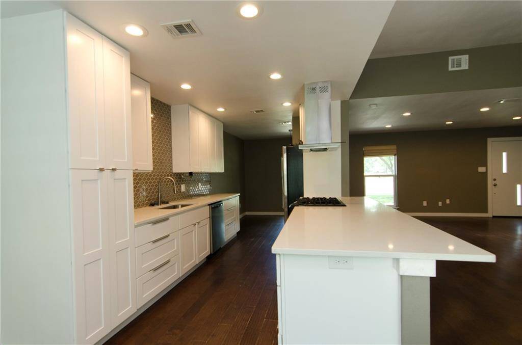 2007 Teakwood DR, Austin, TX 78757