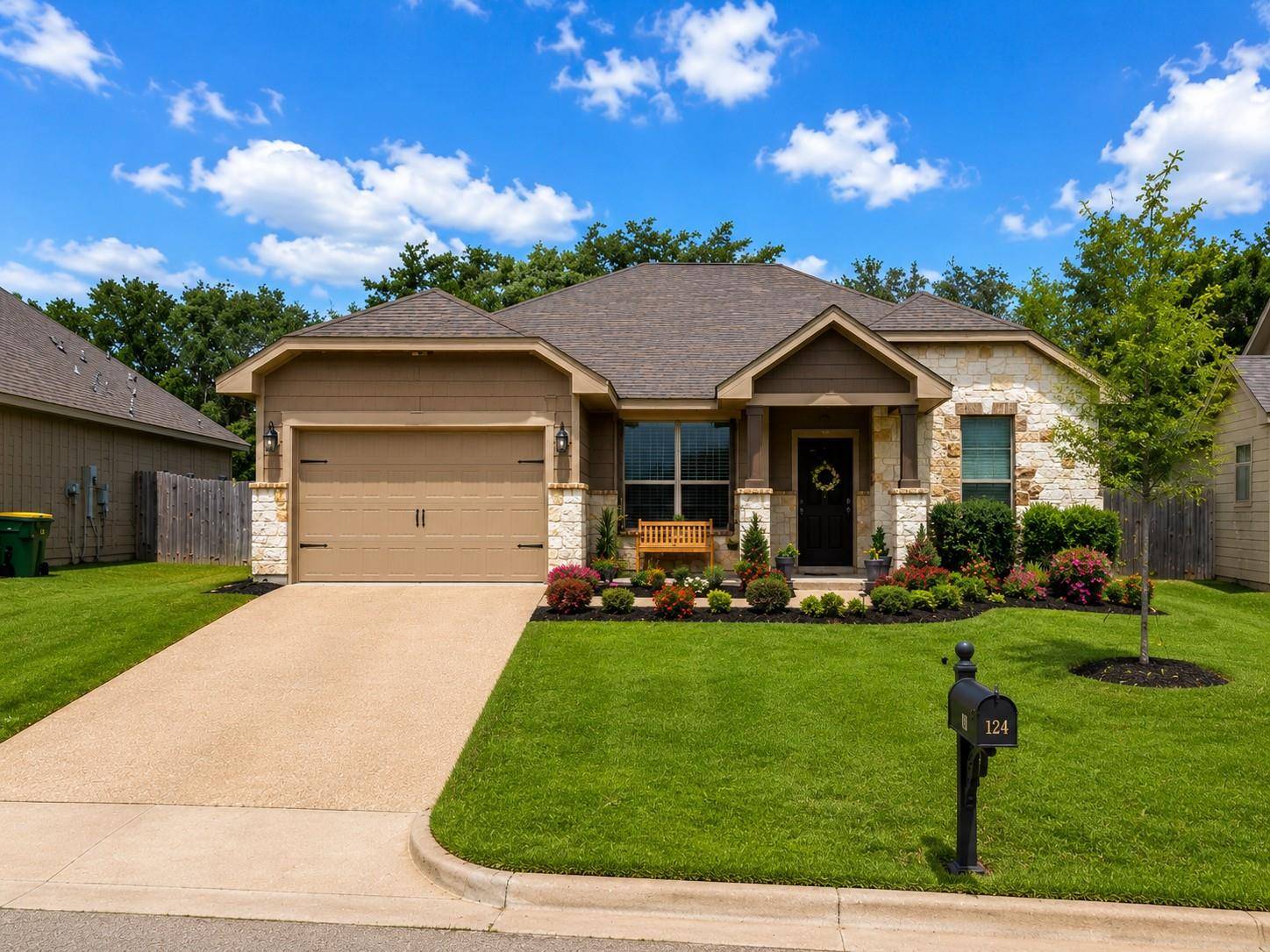 124 Flat Creek DR, Waco, TX 76706