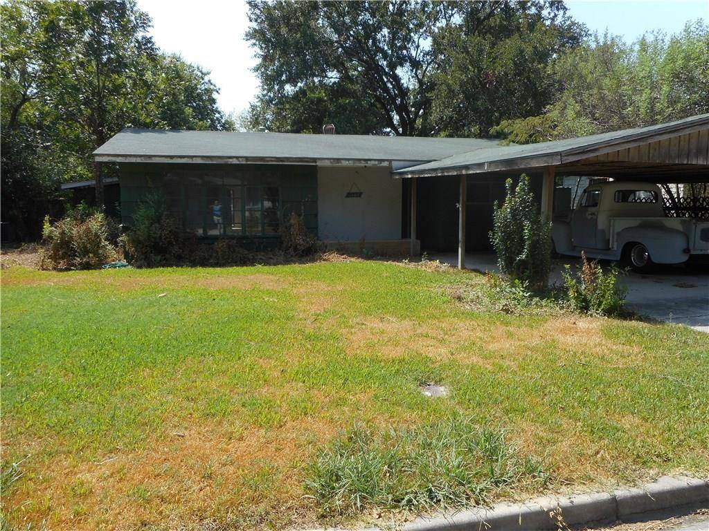 1407 Wallace ST, Taylor, TX 76574