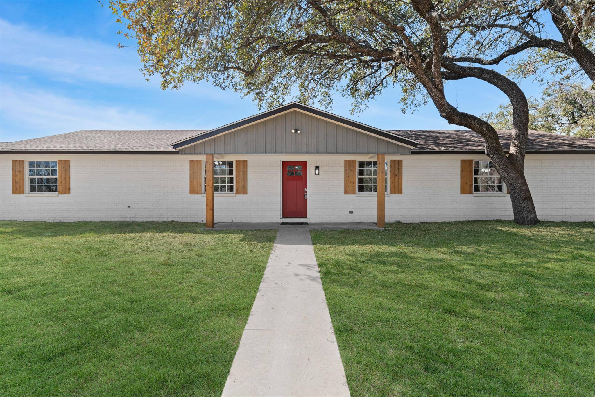 113 Crestline DR, Pleasanton, TX 78064