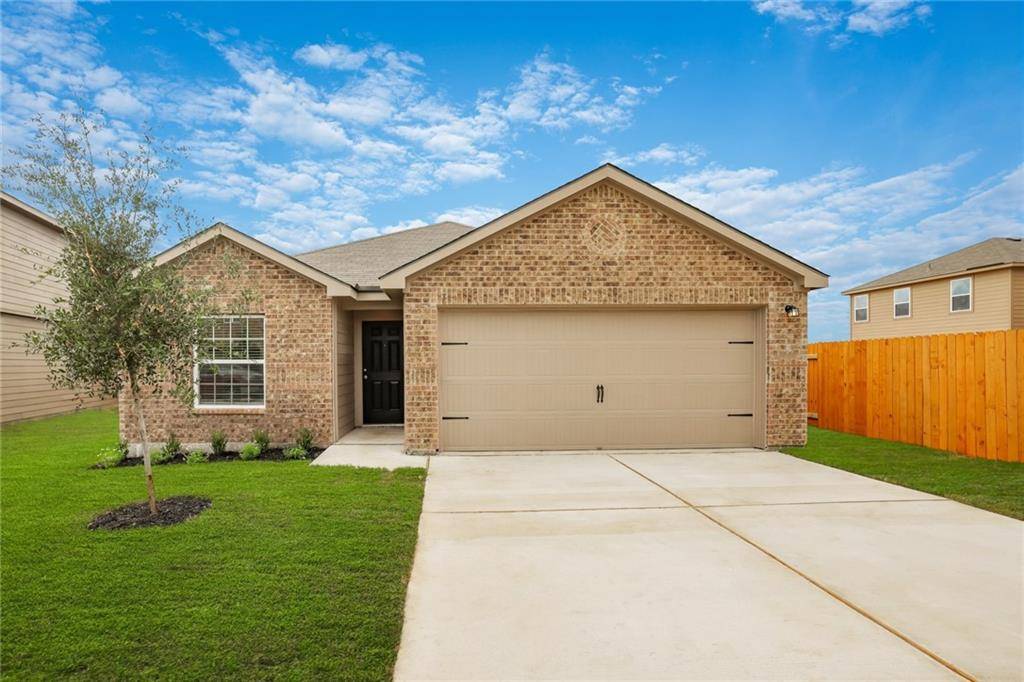 301 Sunnymeade LN, Jarrell, TX 76537