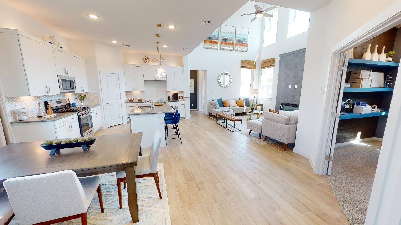 1124 Stonehill DR, Georgetown, TX 78633