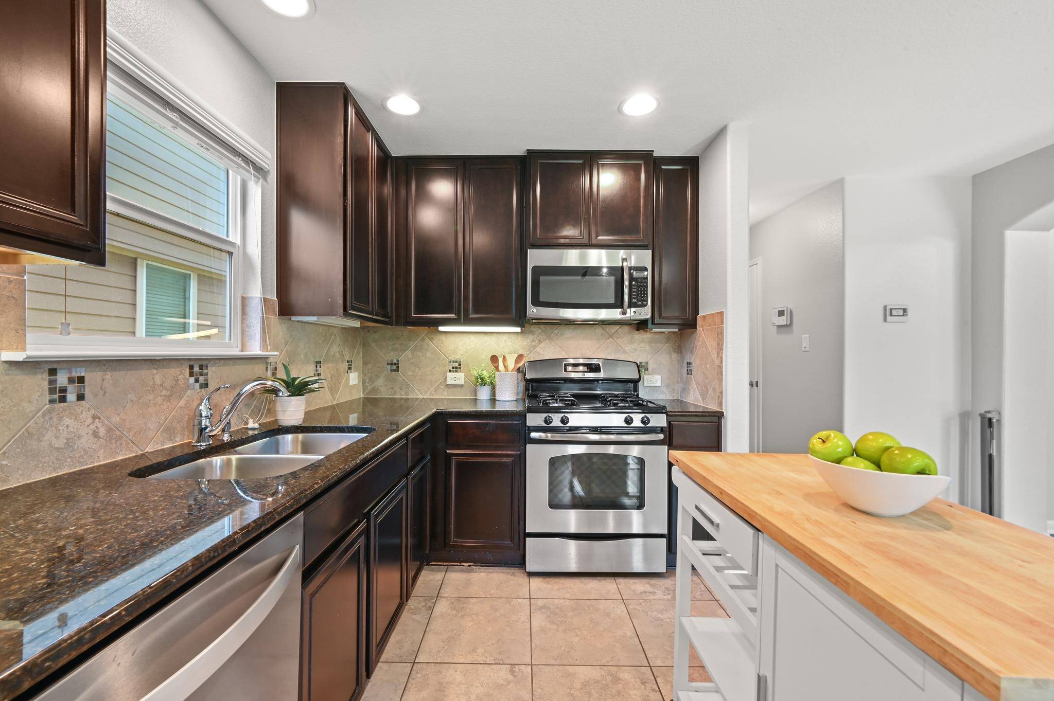 9309 Sweetgum DR, Austin, TX 78748