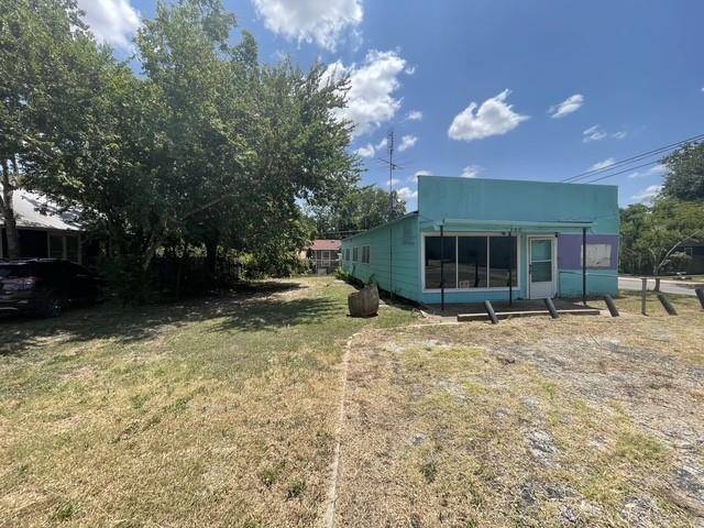 919 W 4th ST, Taylor, TX 76574