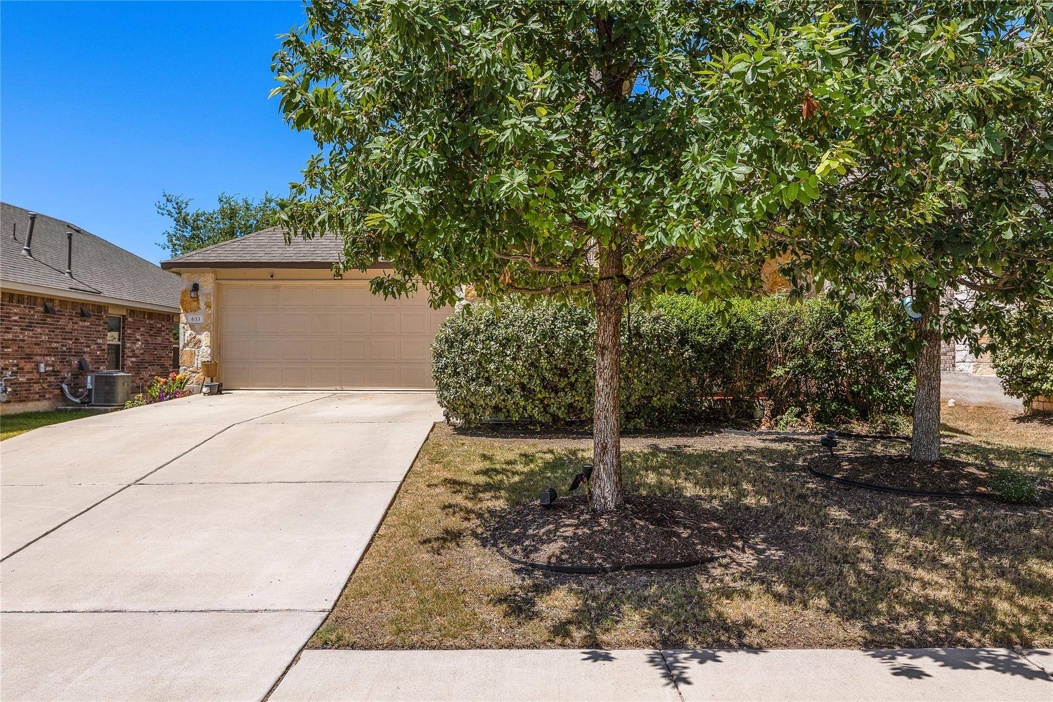 633 Schefer ST, Leander, TX 78641