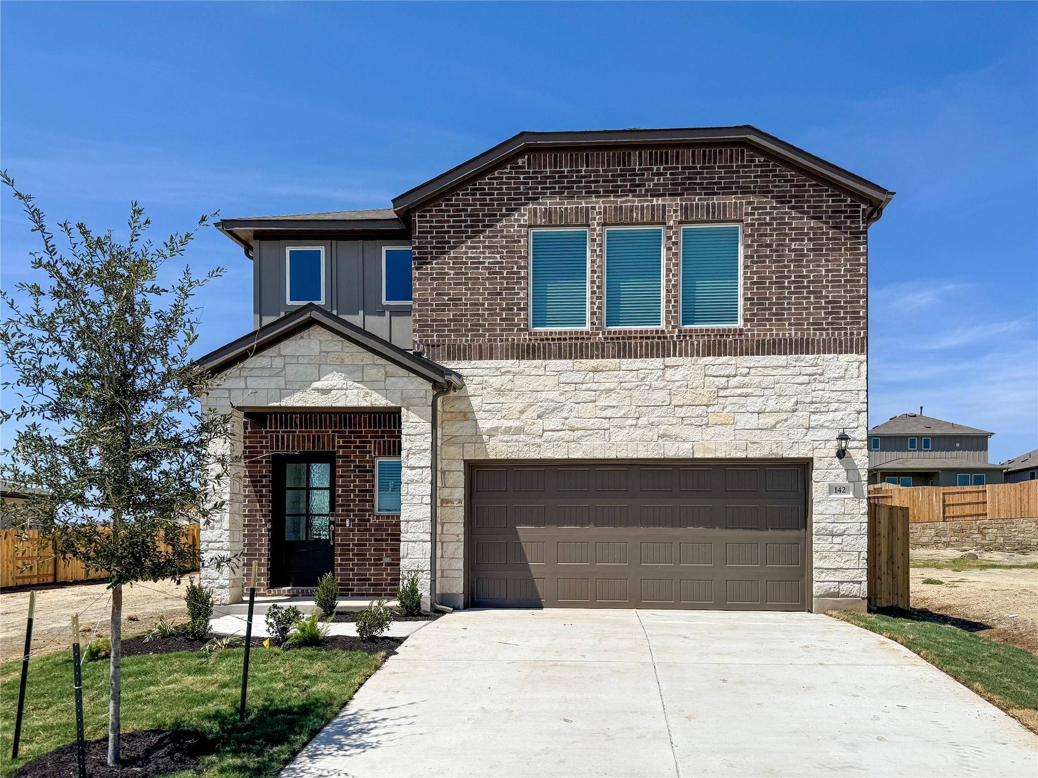 142 Jake Pine DR, Buda, TX 78610