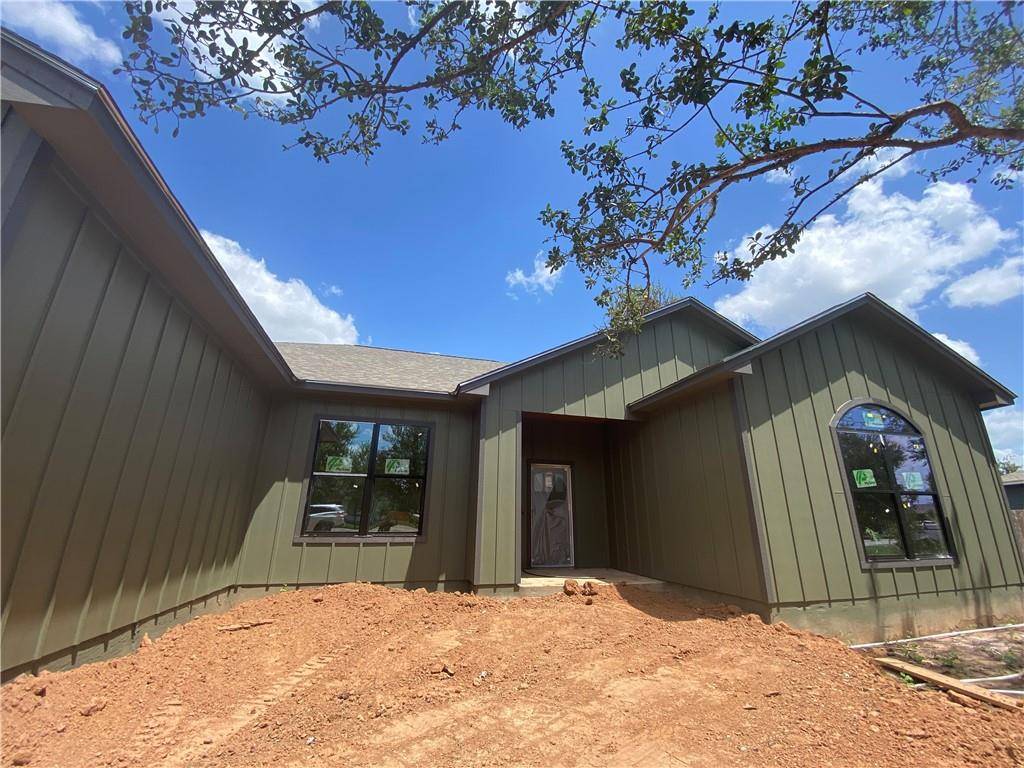 124 Waianae CT, Bastrop, TX 78602