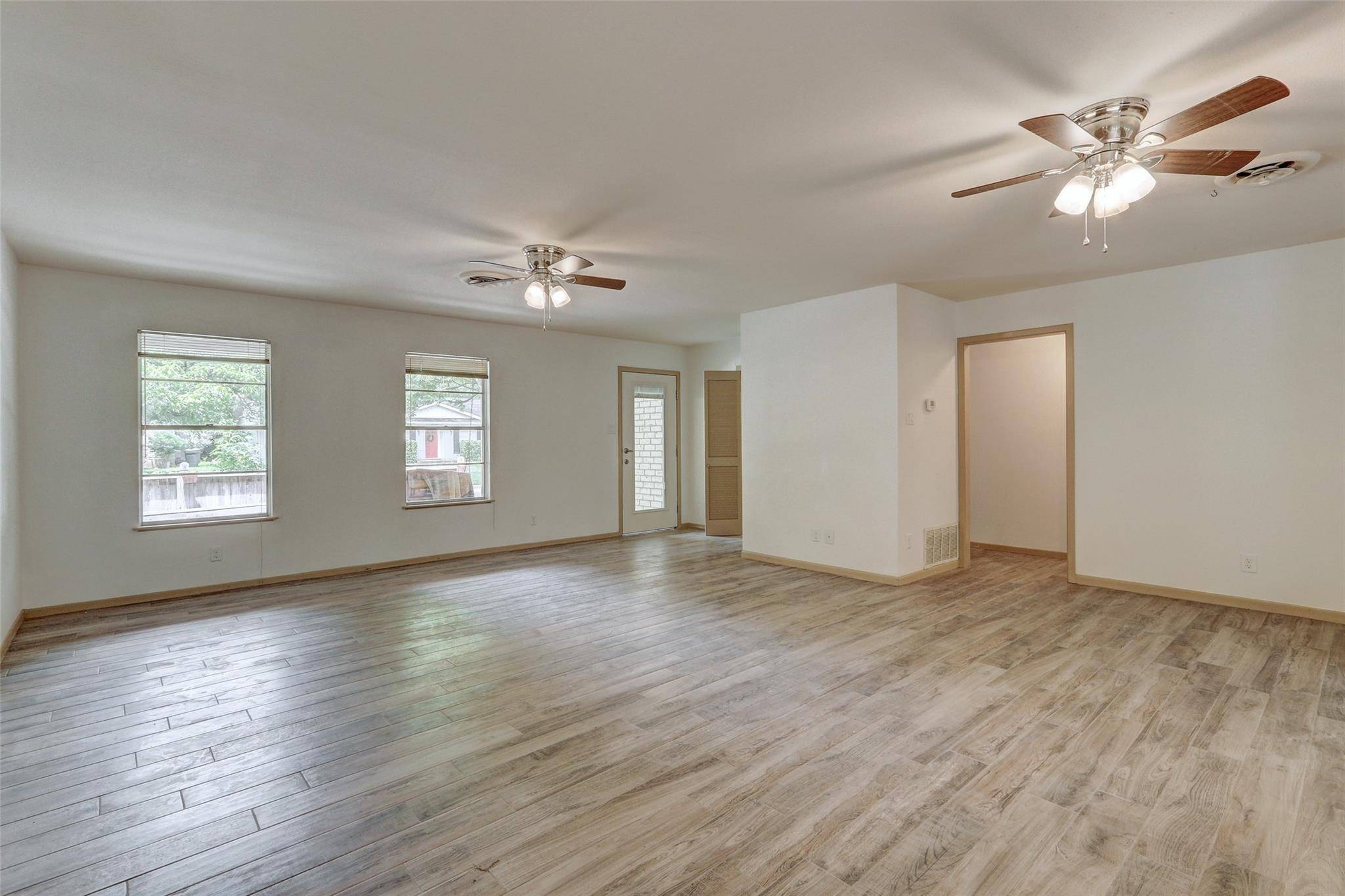 3301 Silverleaf DR, Austin, TX 78757