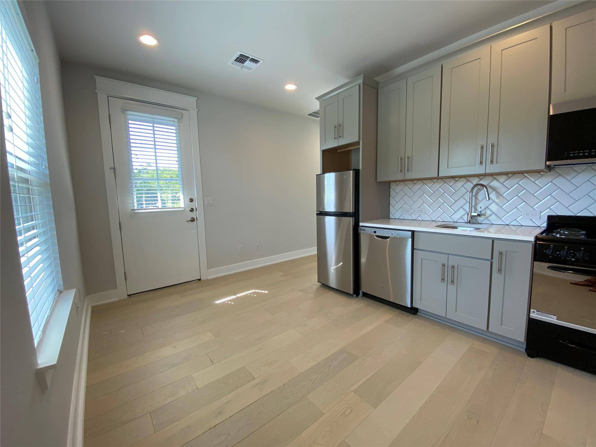 6920 Bethune Ave #2, Austin, TX 78752