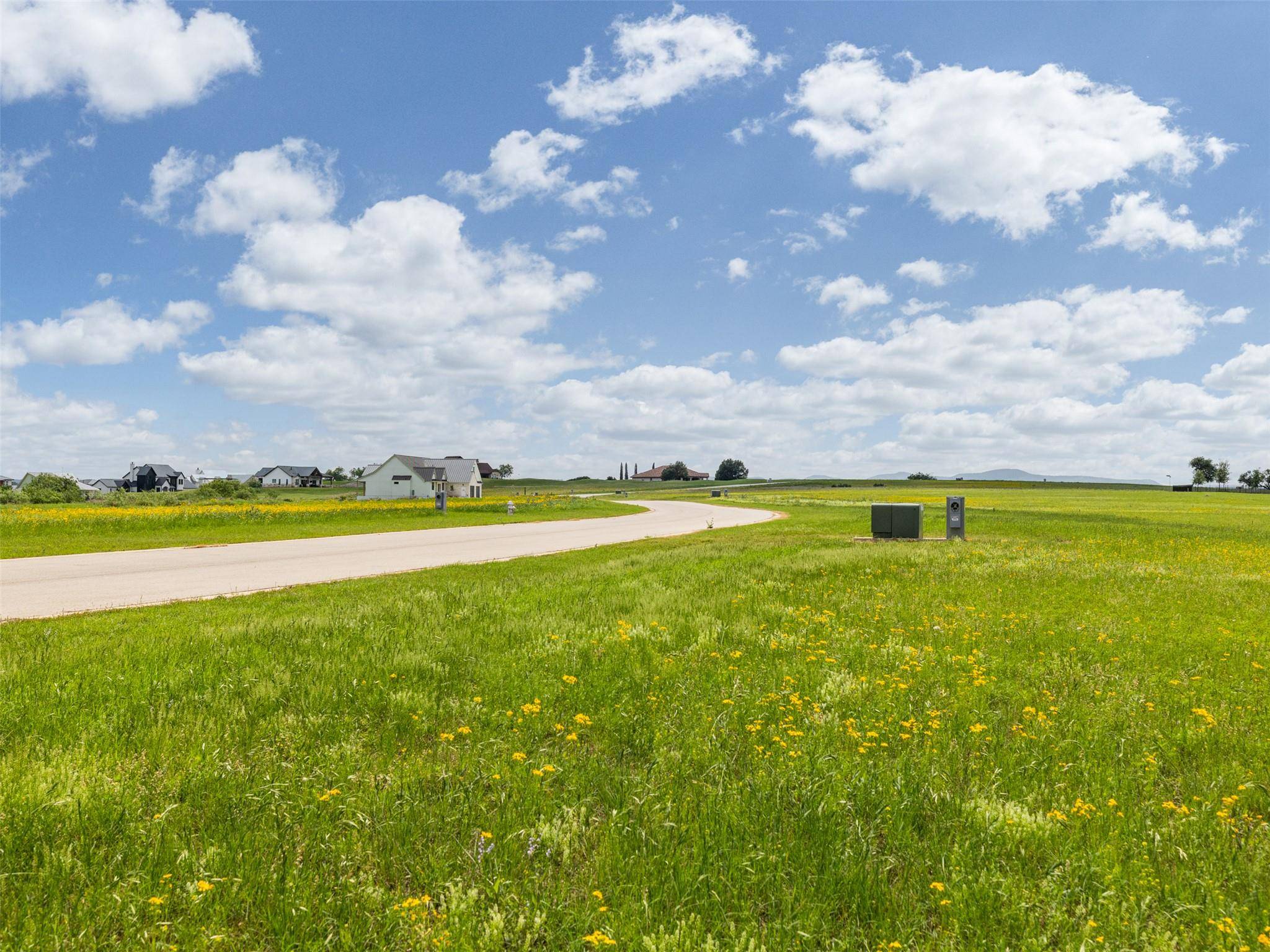 9048 Sandia LOOP, Kingsland, TX 78639