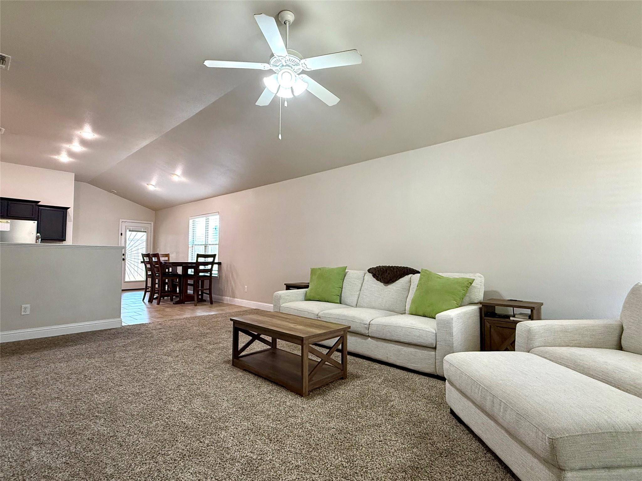 7403 101st ST, Lubbock, TX 79424