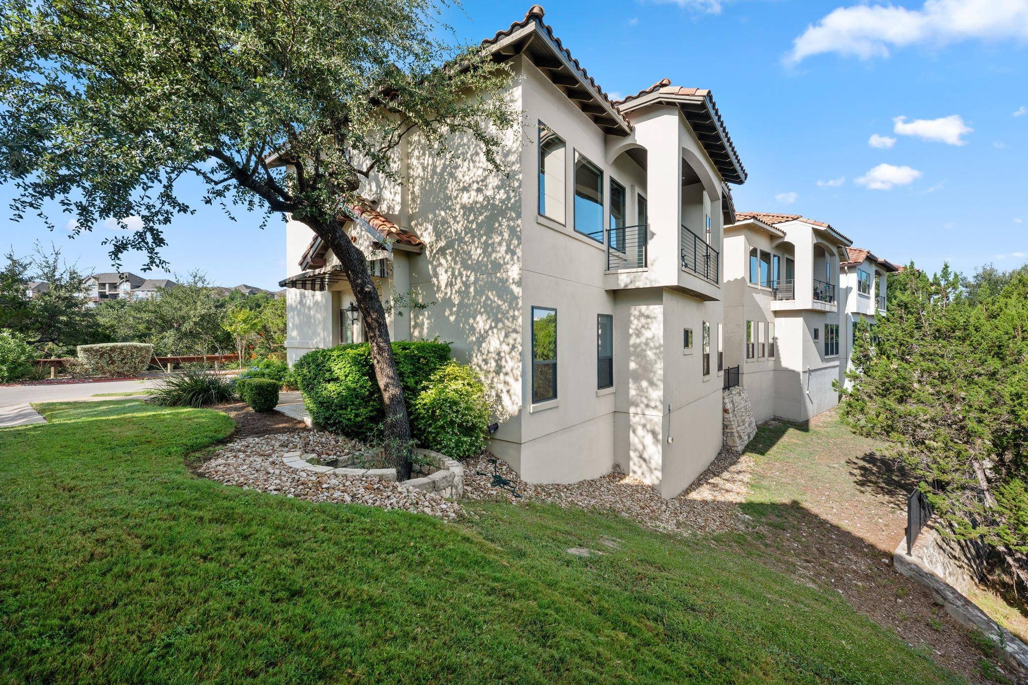223 Honey Creek CT #12, Austin, TX 78738