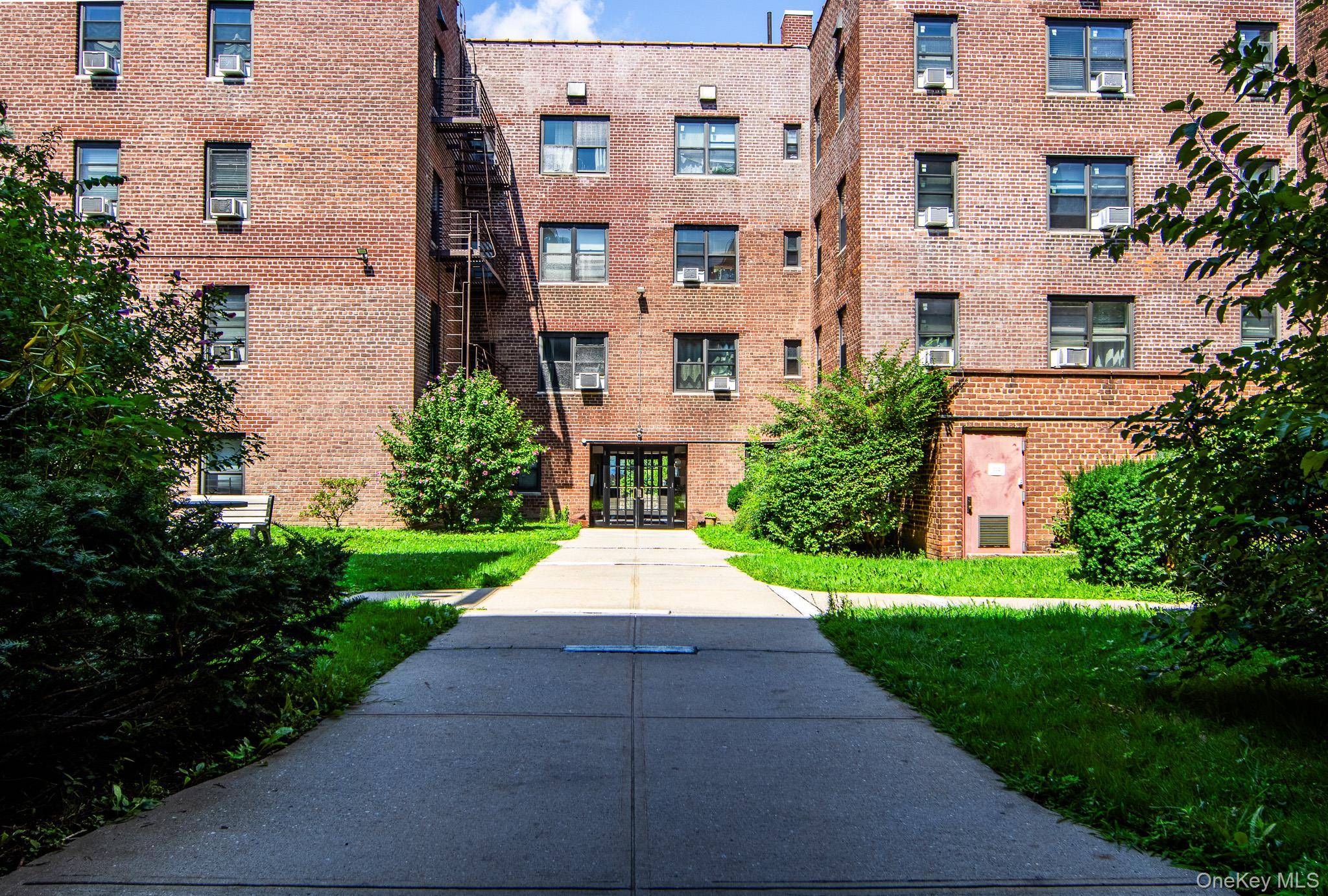 470 N Broadway #B23, Yonkers, NY 10701