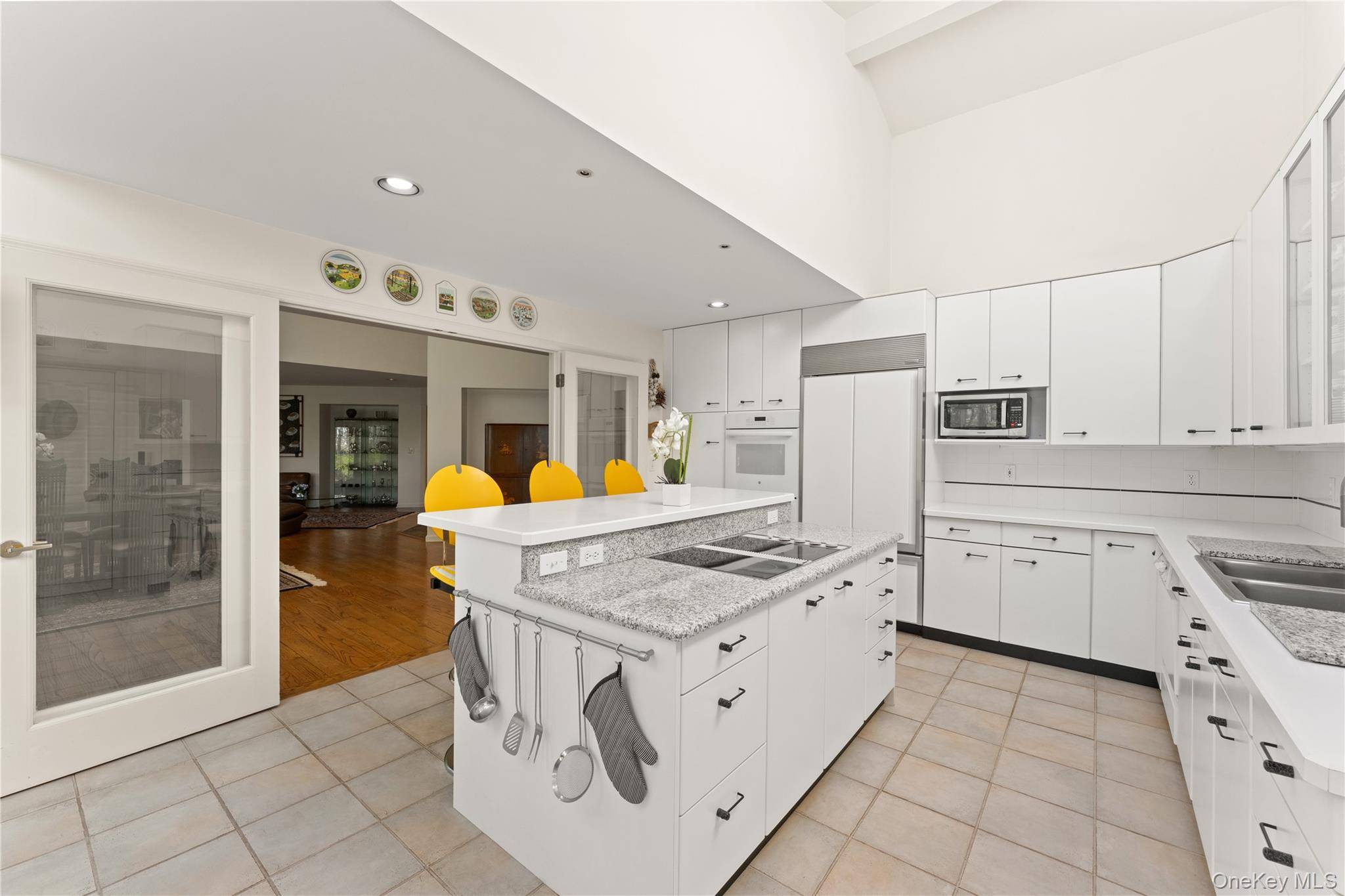 60 Old Aspetong RD, Katonah, NY 10536