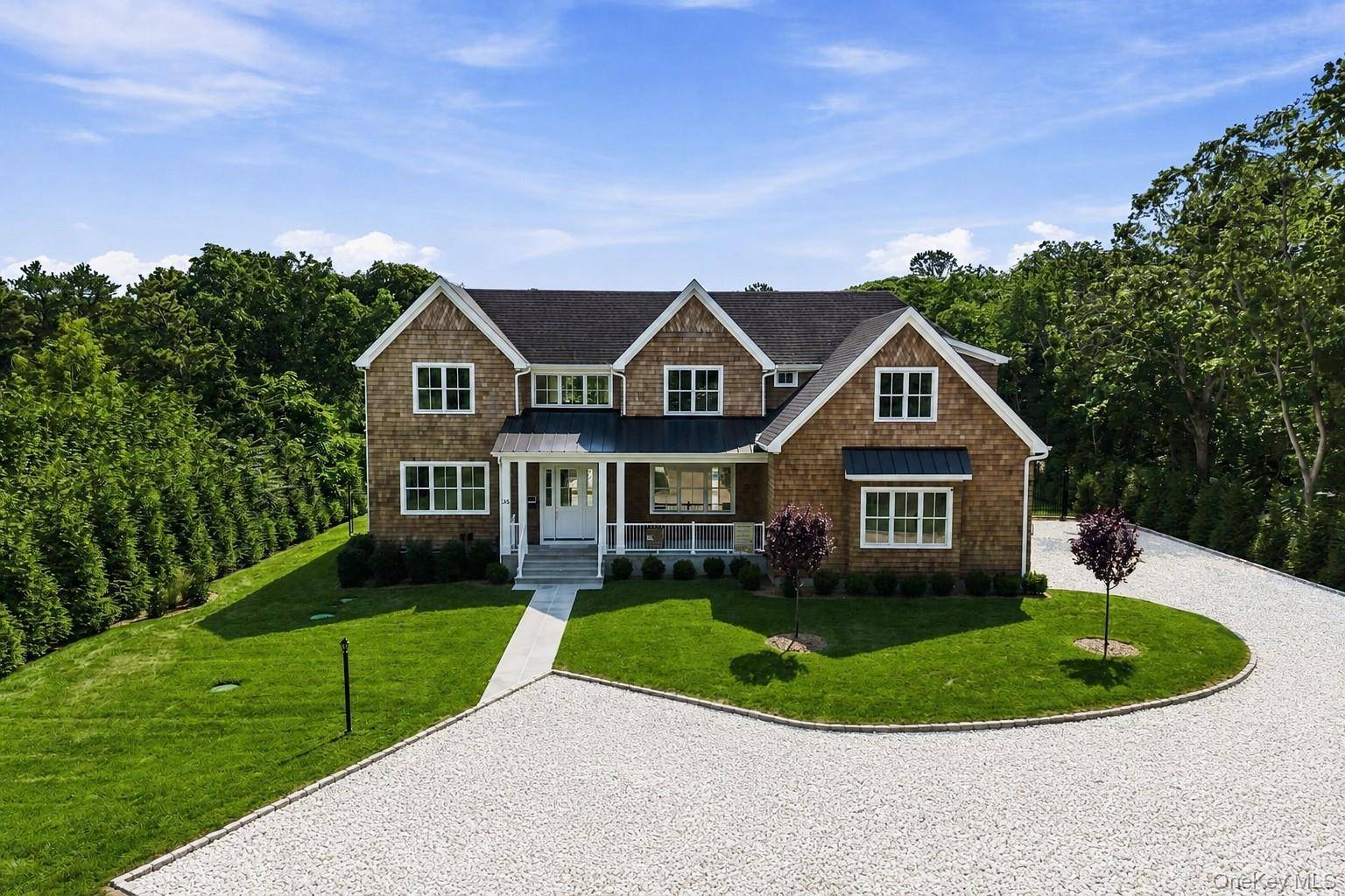 34 Old Main RD, Quogue, NY 11959