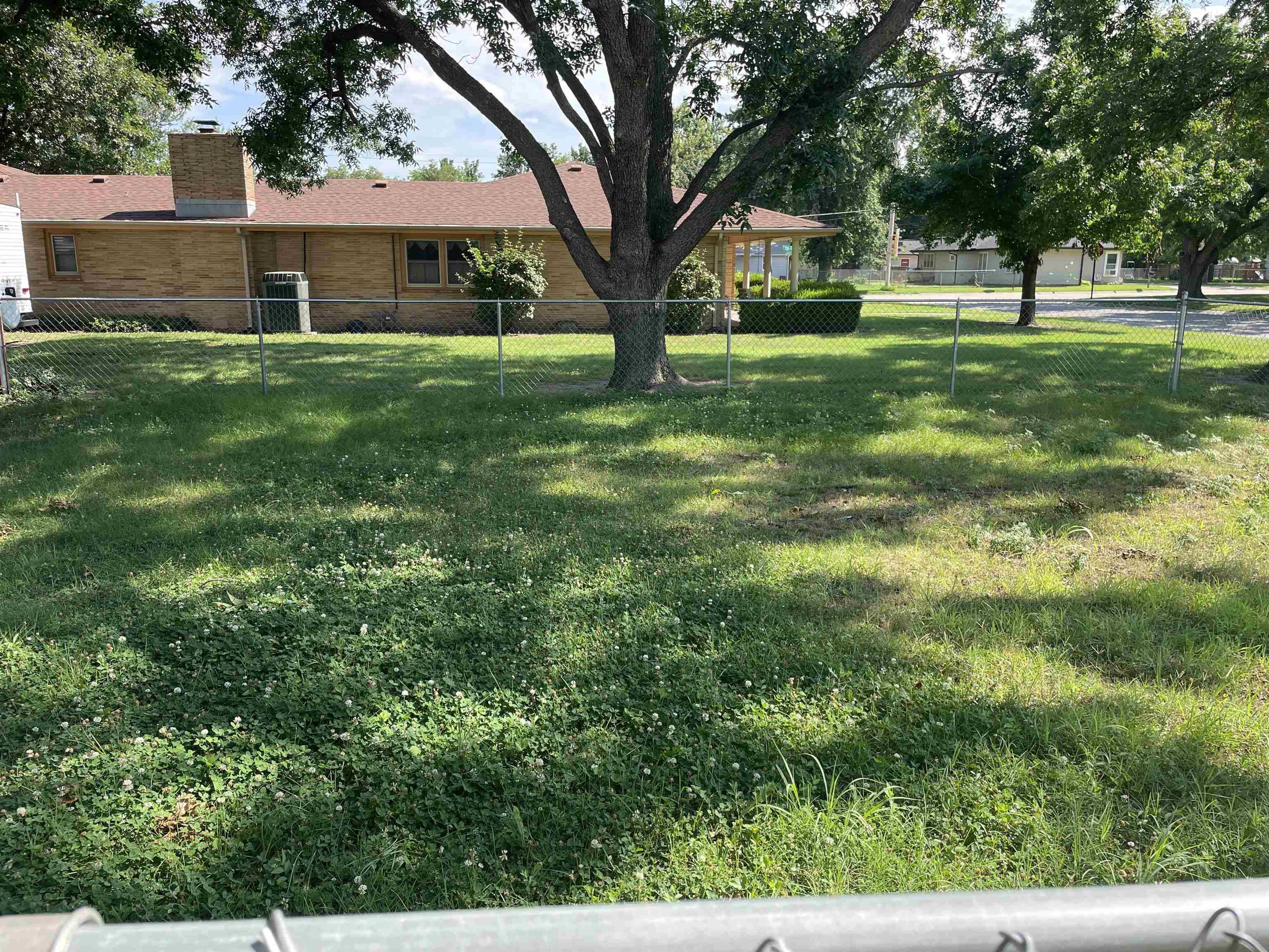 415 N Gardner, Wellington, KS 67152