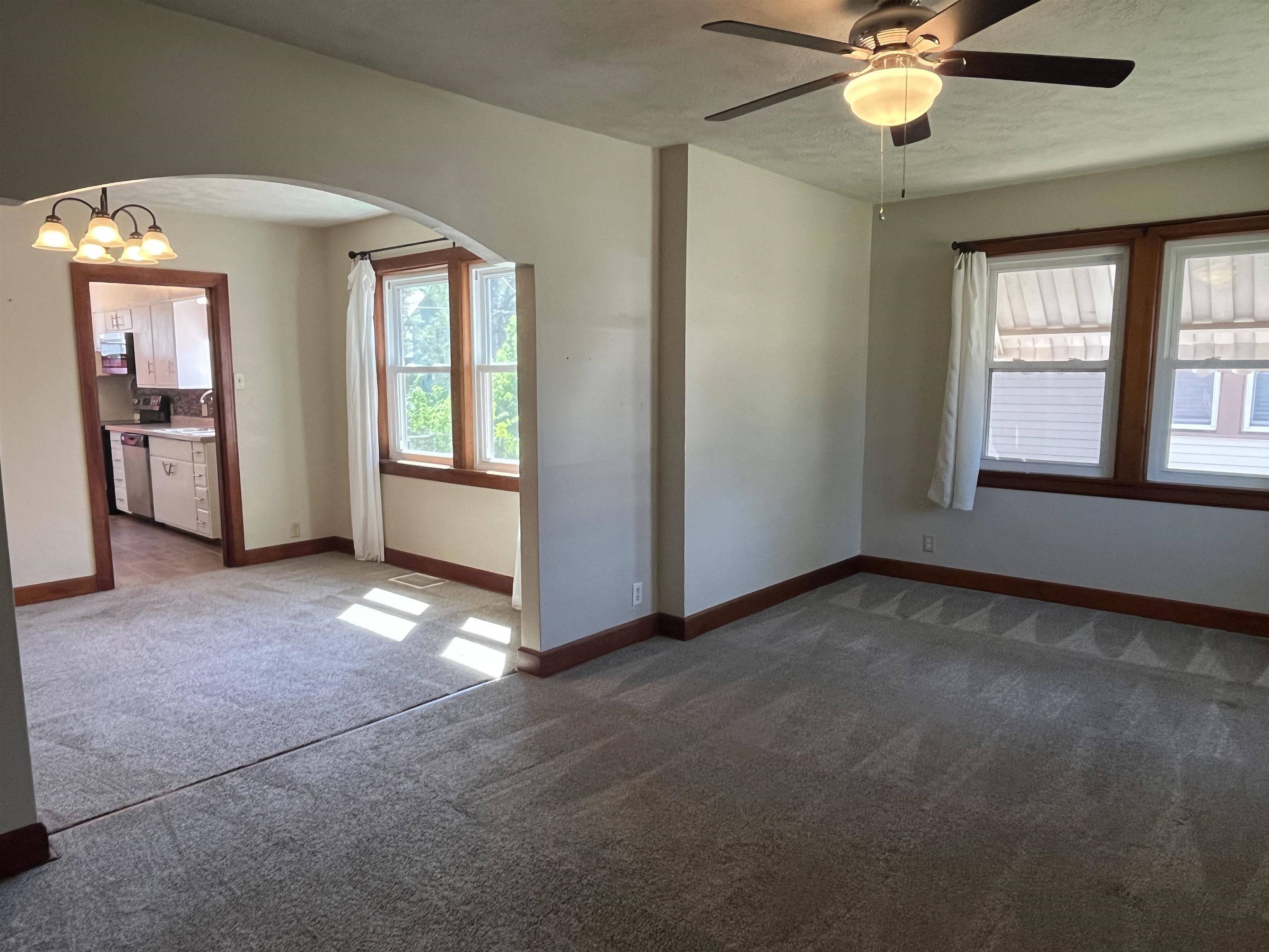 116 E Minneapolis Avenue, Salina, KS 67401