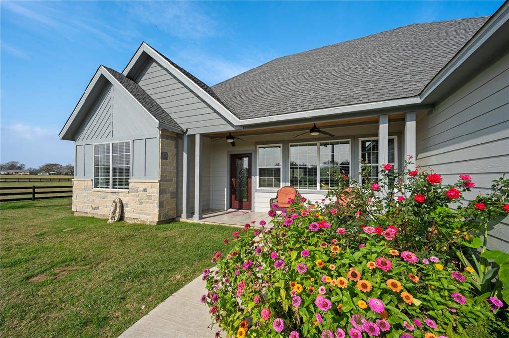 4336 W HWY 21, Paige, TX 78659