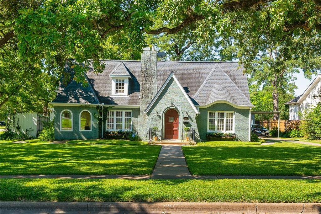 807 E 7th ST, Cameron, TX 76520