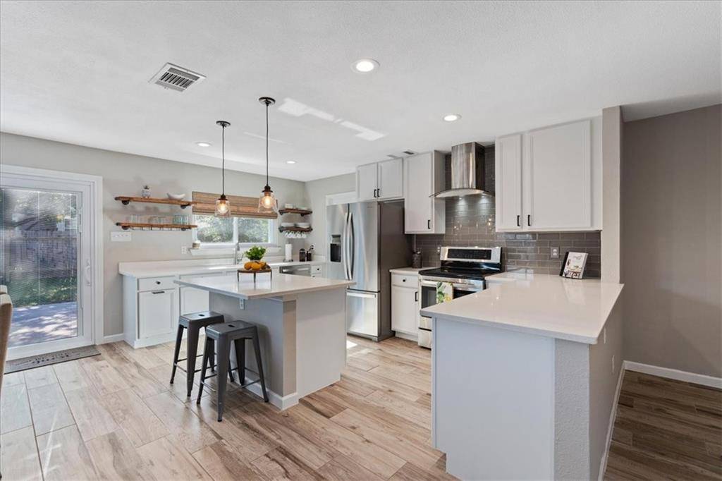 1111 Del Roy DR, Cedar Park, TX 78613