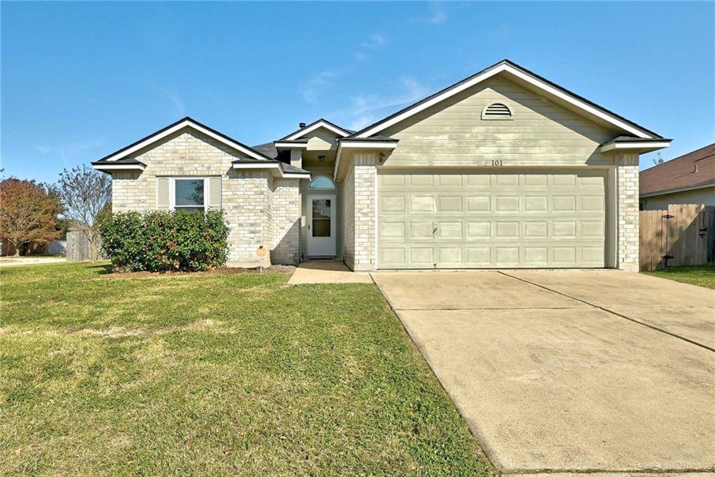 101 TANGLEWOOD LN, Hutto, TX 78634