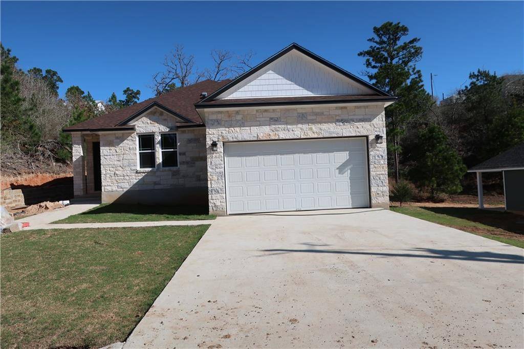 110 W Keamuku CT, Bastrop, TX 78602