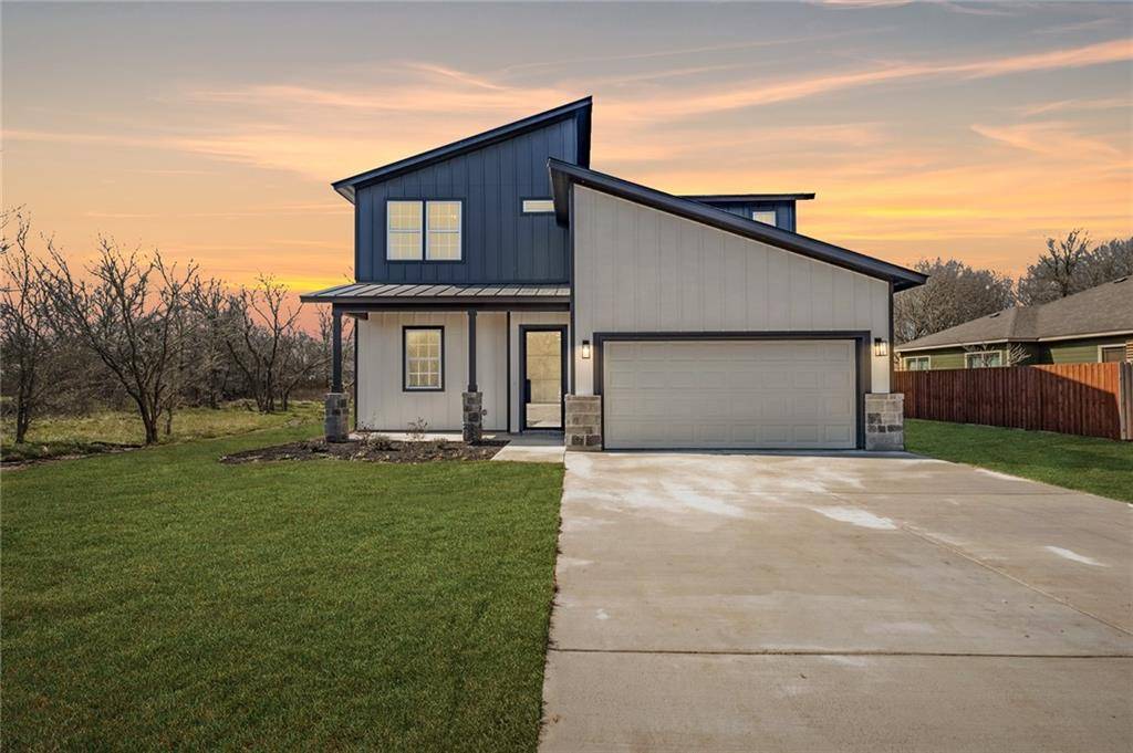 119 Kawainui LN, Bastrop, TX 78602