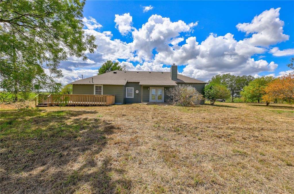 200 County Road 423, Taylor, TX 76574