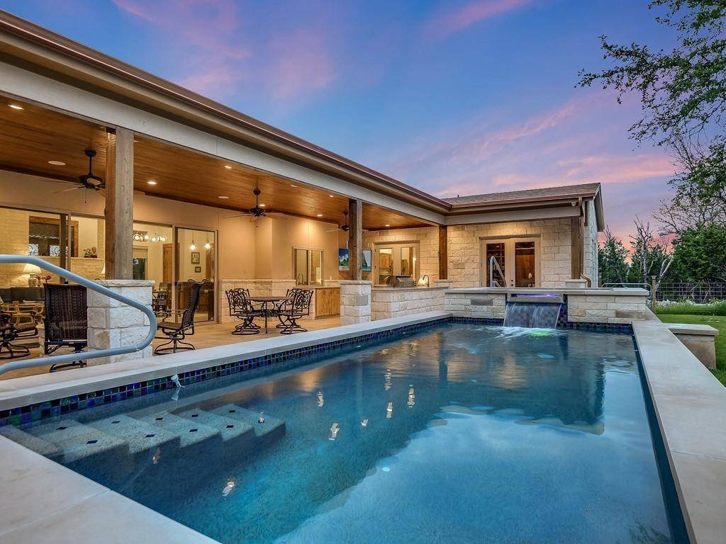404 Capstone DR, Marble Falls, TX 78654