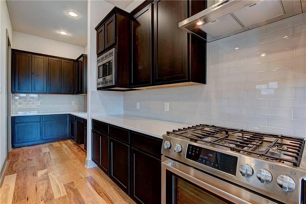 1531 N Red Bud LN #17, Round Rock, TX 78664