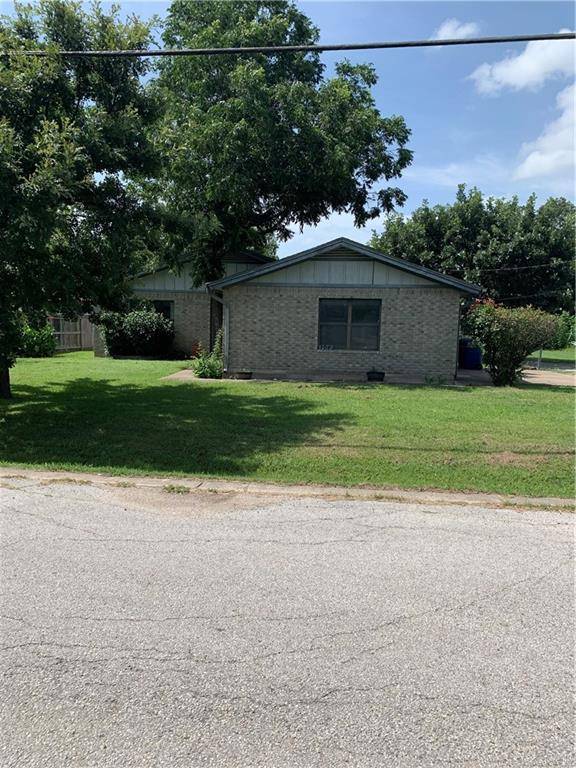 104 E Pecan ST, Hutto, TX 78634