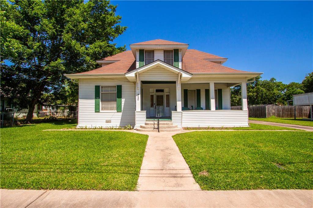 420 7th ST, Somerville, TX 77879