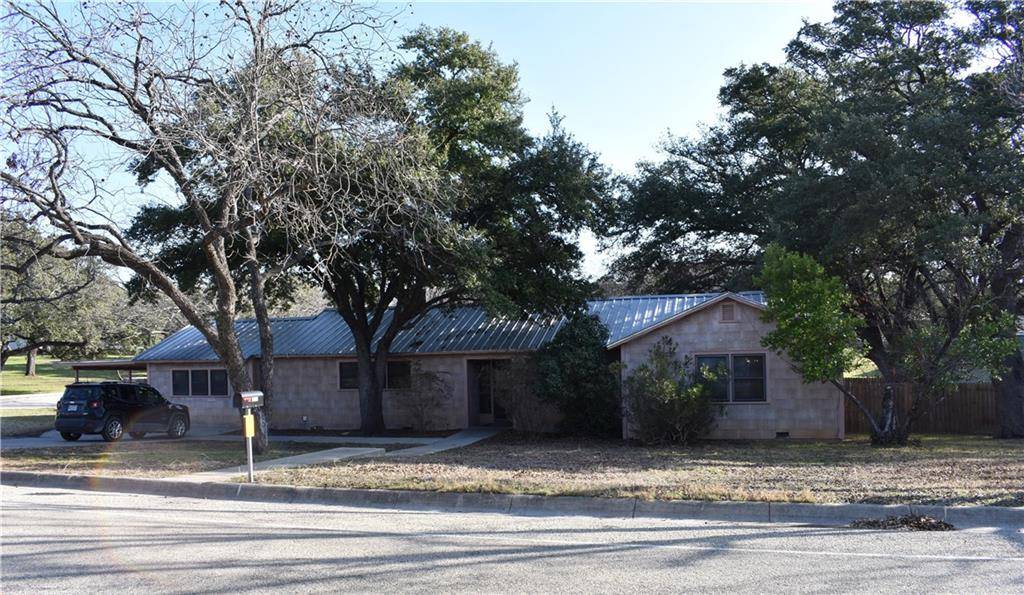 501 S Howe ST, Lampasas, TX 76550