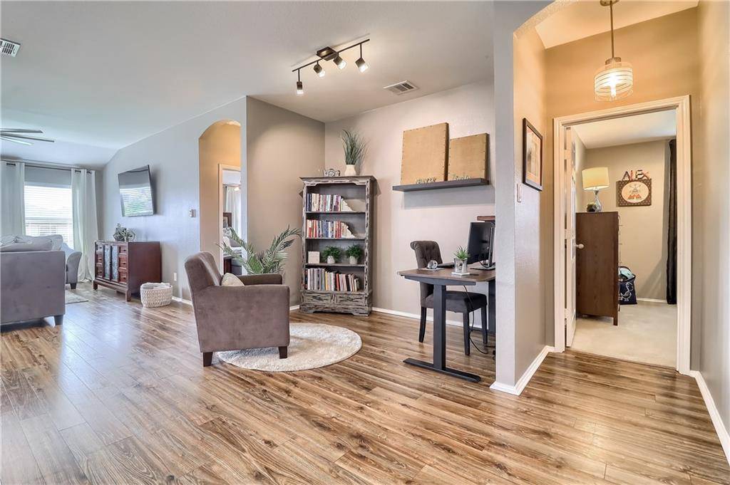 193 Wolfberry PATH, Buda, TX 78610