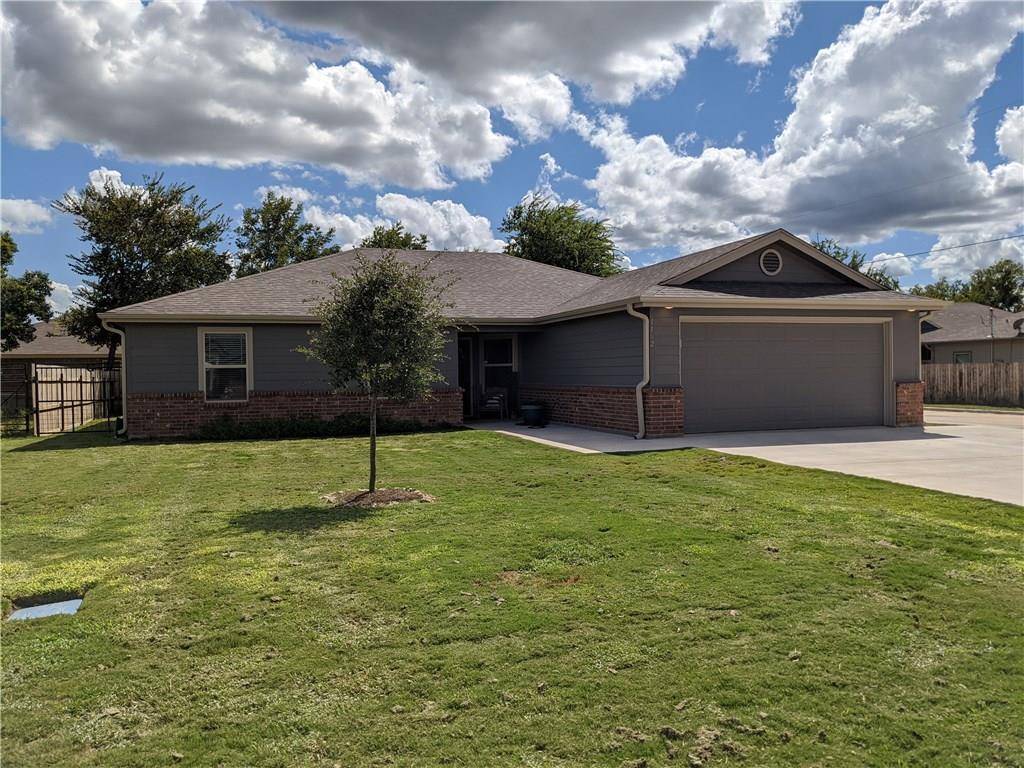 1102 Bridge ST, Lampasas, TX 76550