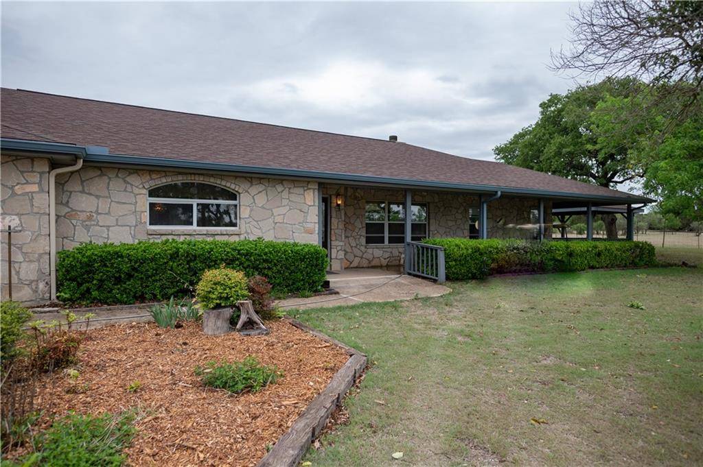 1251 Elm Pass RD, Bandera, TX 78003