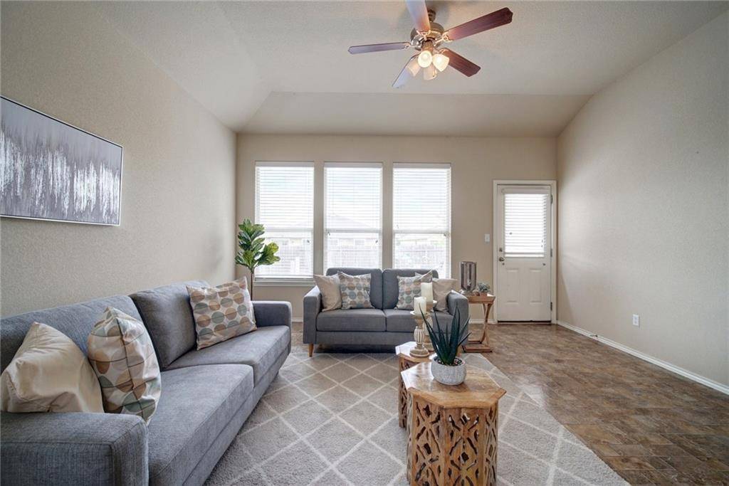12809 Snow LN, Manor, TX 78653